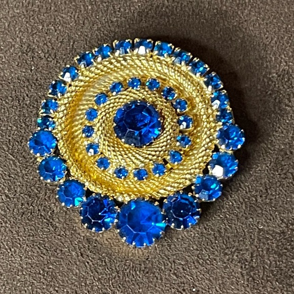 Blue rhinestone brooches (choice of one) - Picture 7 of 8